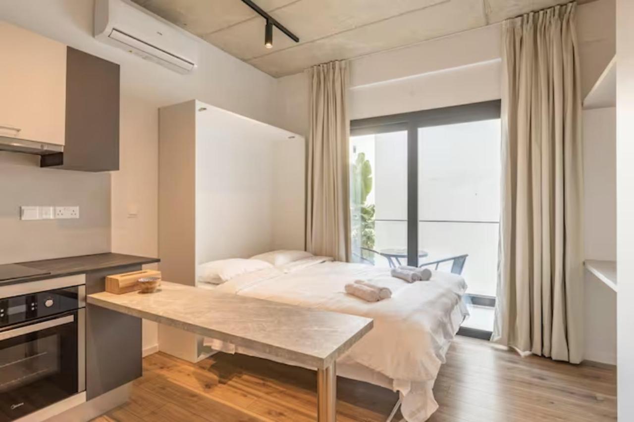 Ferienwohnung Yamas Urban Living Spiridonos Limassol Exterior foto