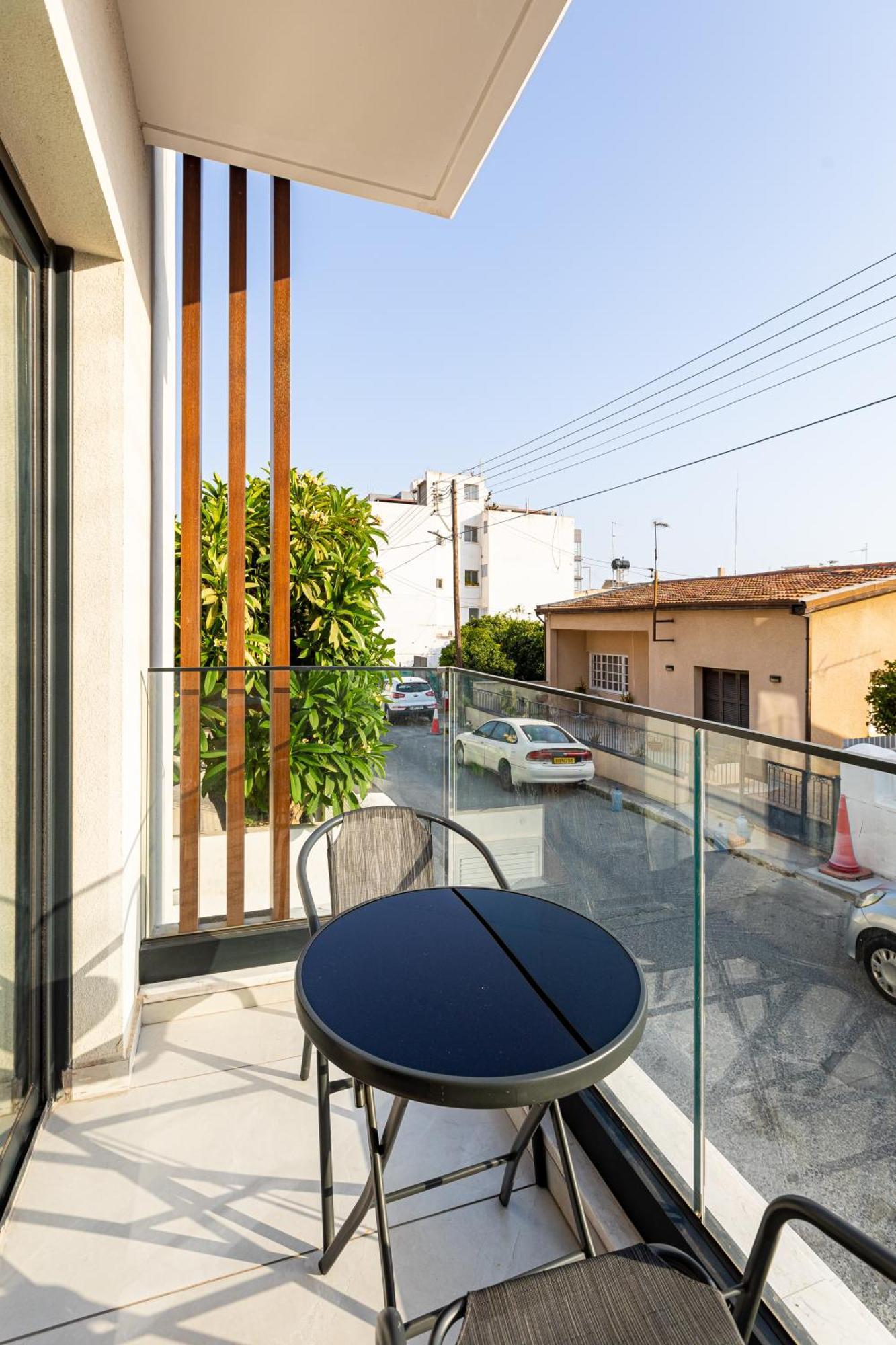 Ferienwohnung Yamas Urban Living Spiridonos Limassol Exterior foto