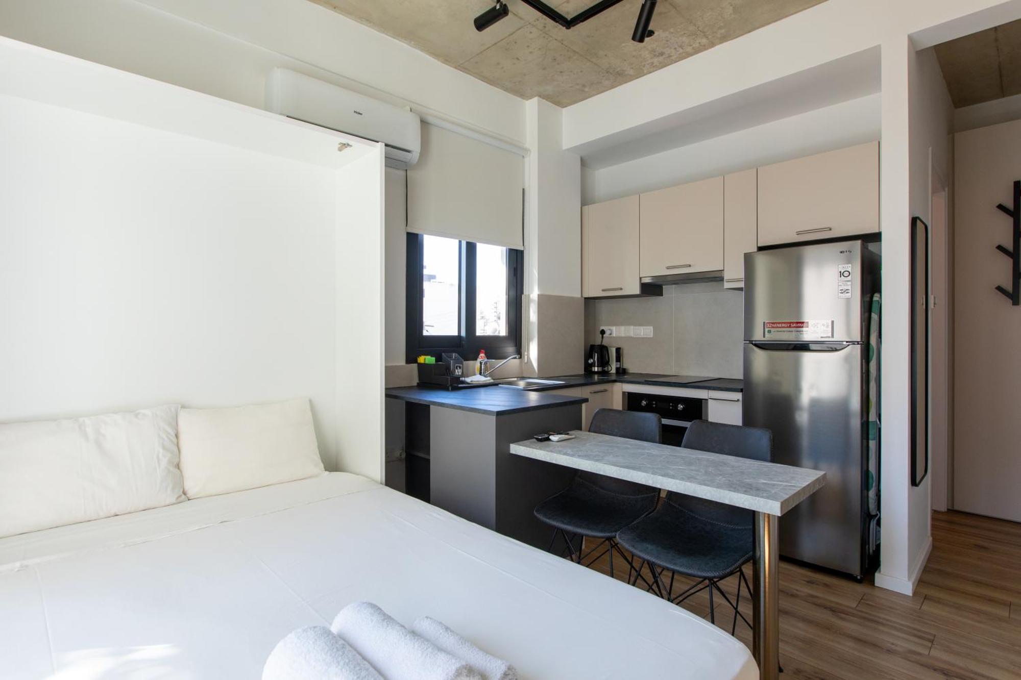 Ferienwohnung Yamas Urban Living Spiridonos Limassol Exterior foto