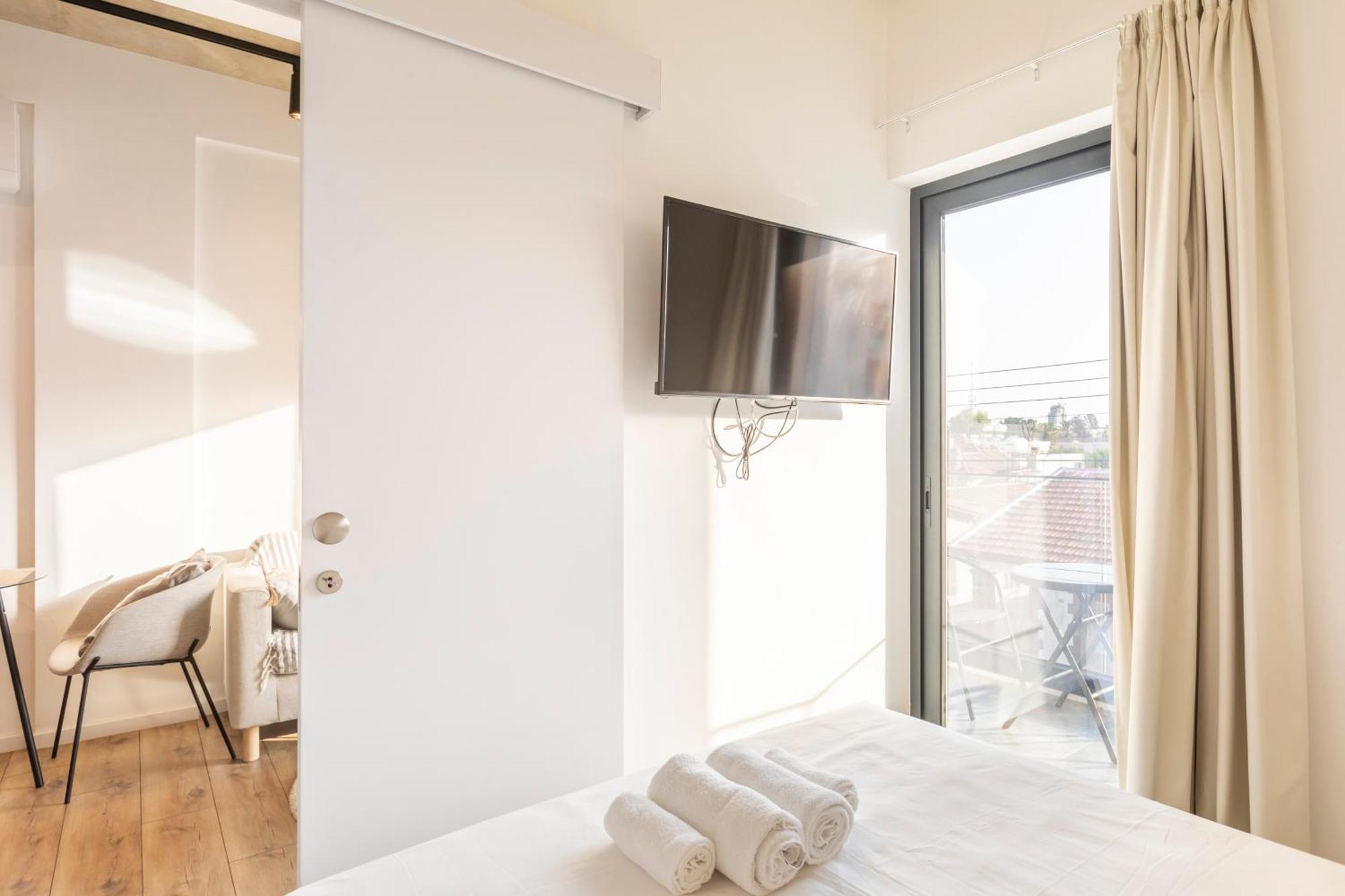 Ferienwohnung Yamas Urban Living Spiridonos Limassol Exterior foto